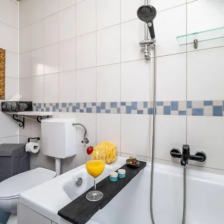Seoska Kuca - Family Holiday Villa, Čilipi