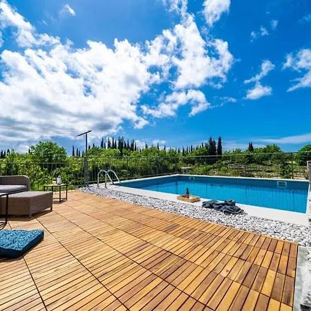 بيت للعطل Seoska Kuca - Family Holiday Villa, *