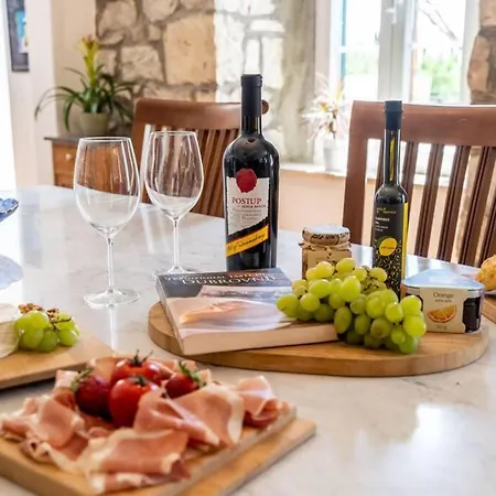بيت للعطل Seoska Kuca - Family Holiday Villa, Čilipi